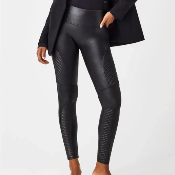 Spanx Faux Leather Moto Leggings in Very Black - Size Medium - Picture 1 of 11